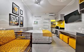 Flat Perfeito Flat Amarilis em Riviera São Lourenço com café da manhã e enxoval completo toalhas praia e piscina com trocas